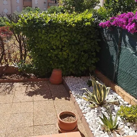 Апартаменты Charming Residence Studio With Balcony And Garden *
